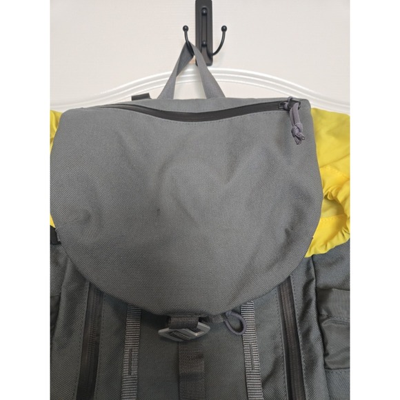 Topo Designs 36.8L Mountain Backpack Charcoal/Gray Excellent Condition. - Picture 7 of 15